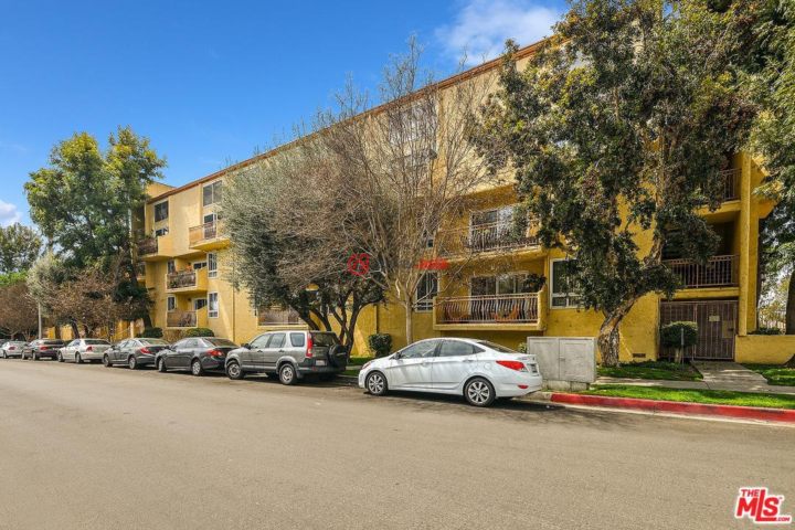 美国加州valley village1卧1卫的房产