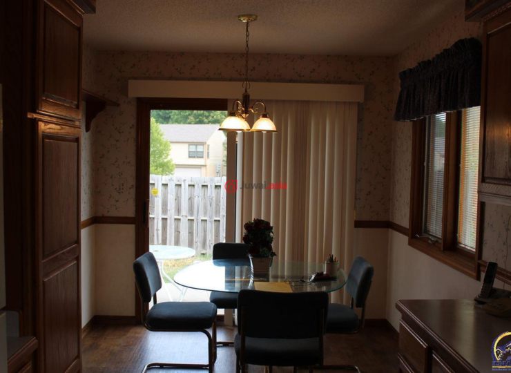 美国堪萨斯州托皮卡2卧2卫的房产